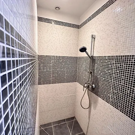 Carreret Chic Et Cocon Proche Centre Apartamento *